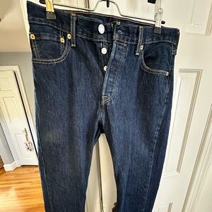 Men’s Levi Jeans. Lightly worn. Great condition